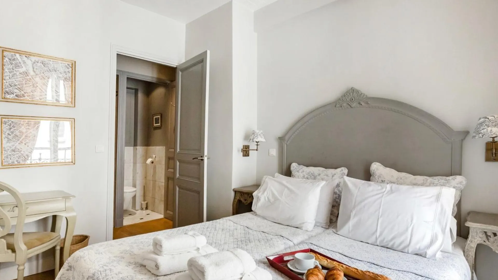 Brouilly Apartment One Block From Eiffel Tower Parigi Francia