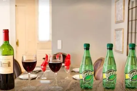 Brouilly Apartment One Block From Eiffel Tower Paris 0*,